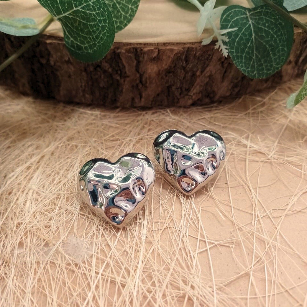 Molten Heart Stud- Silver